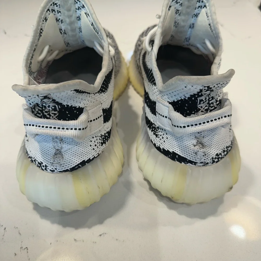 Yeezy Boost 350 (Zebra) - Picture 3 of 9